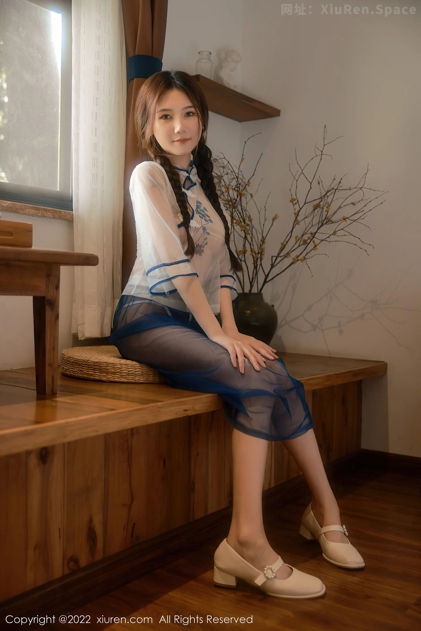 图片[2]-[XiuRen秀人网] VOL.5287 模特古月小同学性感轻透古装服饰+红色情趣捆绑撩人诱惑写真54P-秀人网官方网站